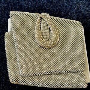 Gorgeous dressy bag about 7 inch square use with or without chain strap
